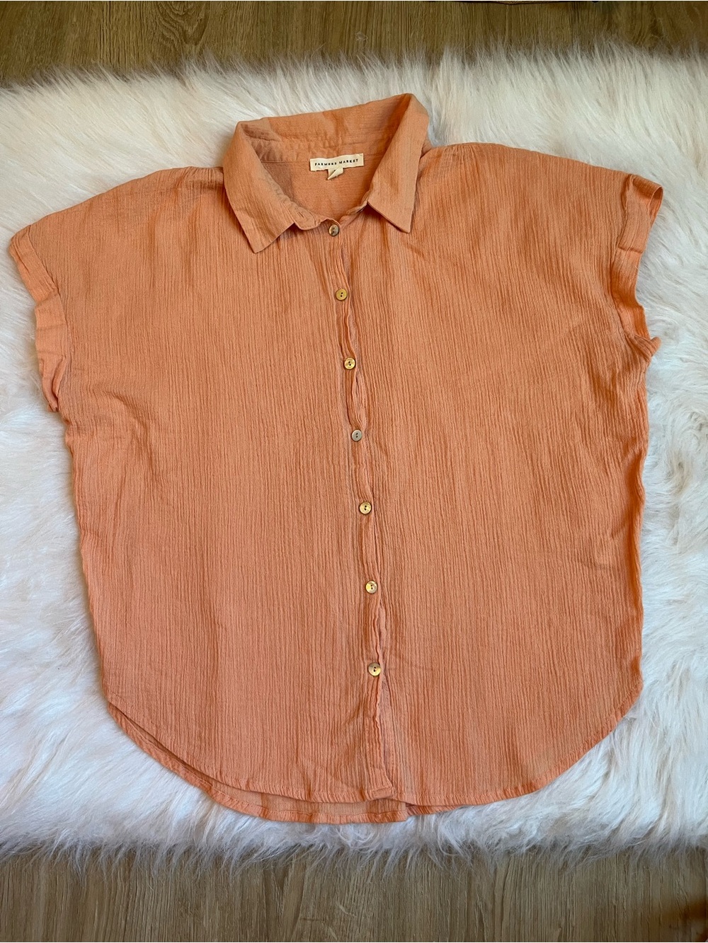 ✨ Farmers Market Button Down Short Sleeve Blouse ✨ size L